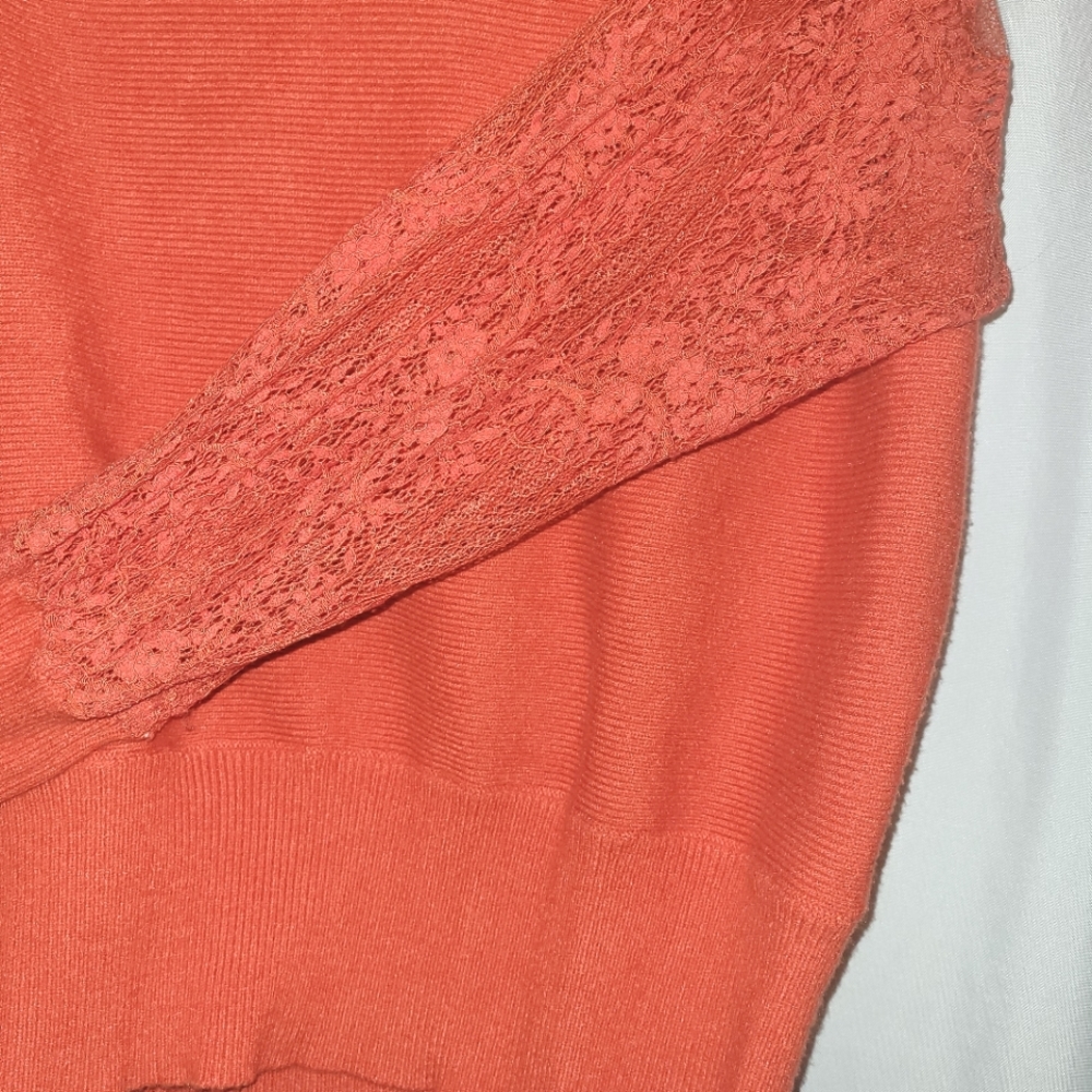Sweater - Picture 6 of 7